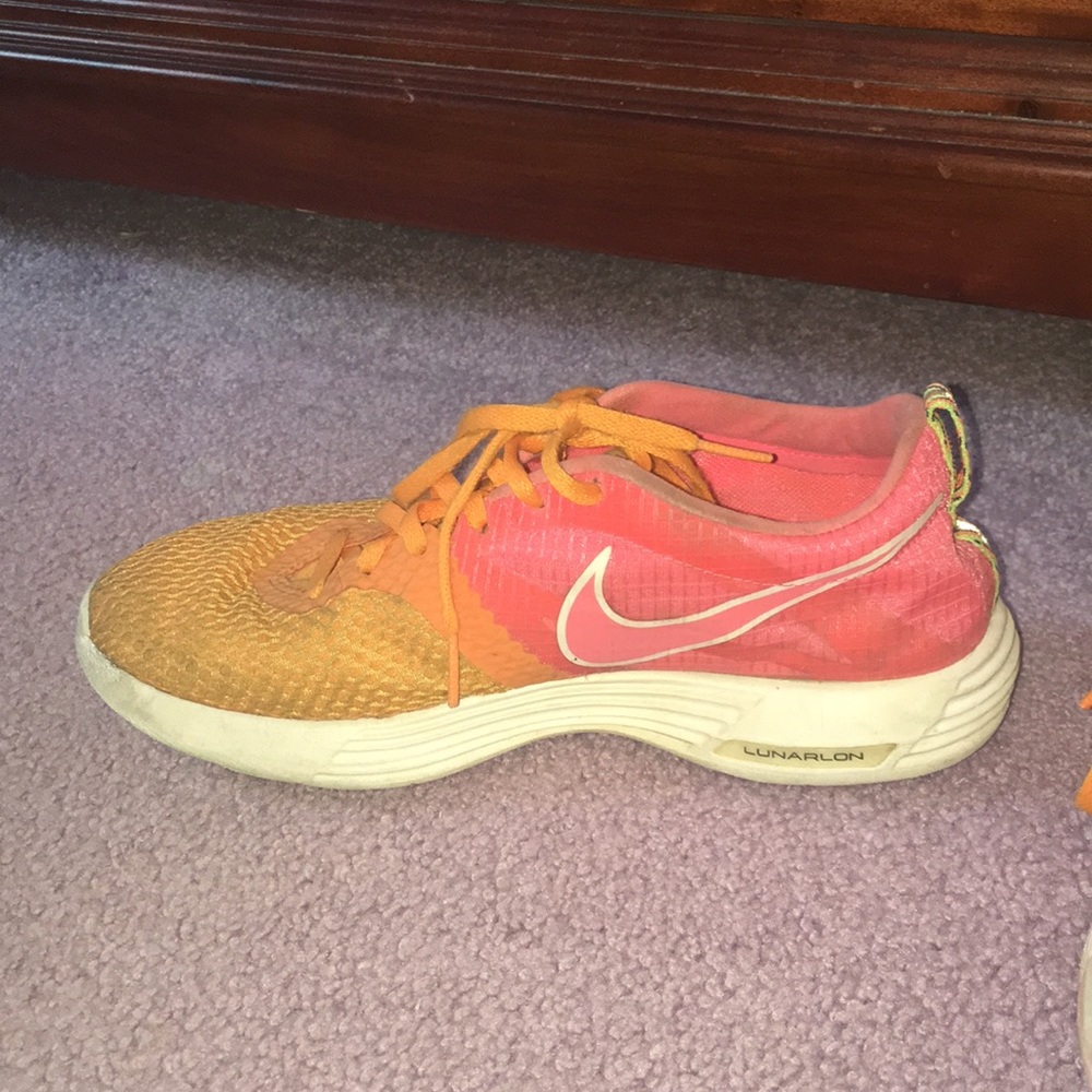 Nike Running Shoes - Picture 3 of 5